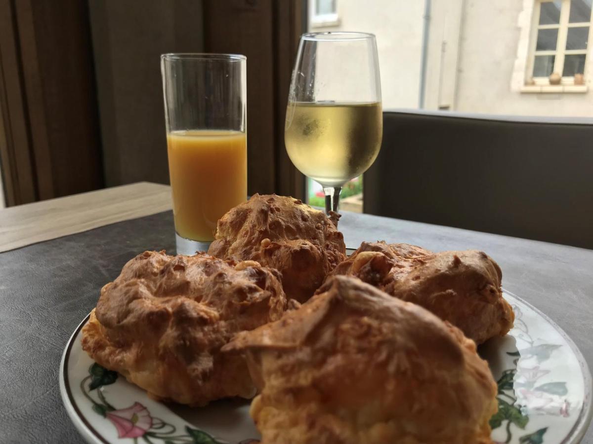 Logis Hotel - Le Relais Saint Vincent Ligny-le-Chatel Bagian luar foto